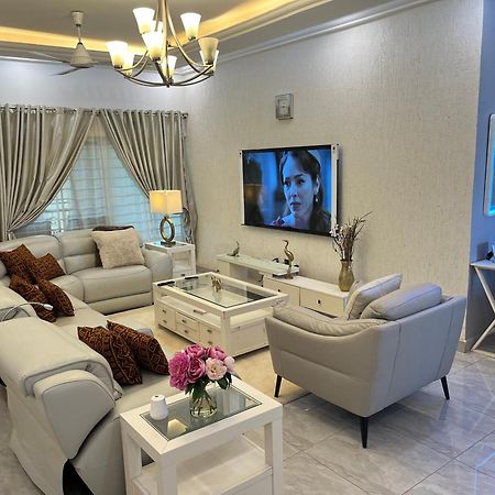 Seyramz Palace - Free Airport Pick Up - High Speed Starlink Wifi - Car Rental Tamale Esterno foto